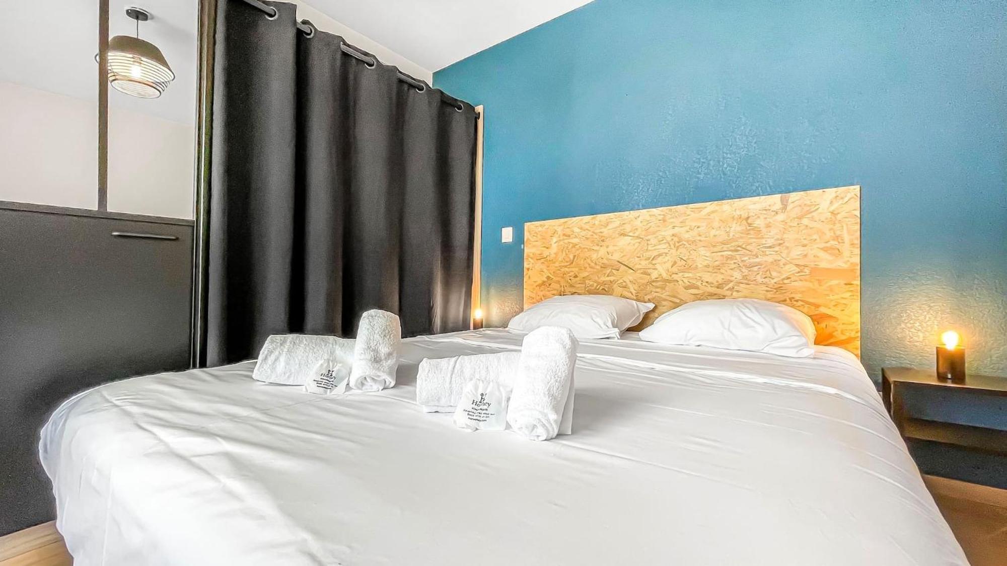 Homey Chloe - New - Parking Gratuit - Balcon Prive - Proche Geneve 안마스 외부 사진