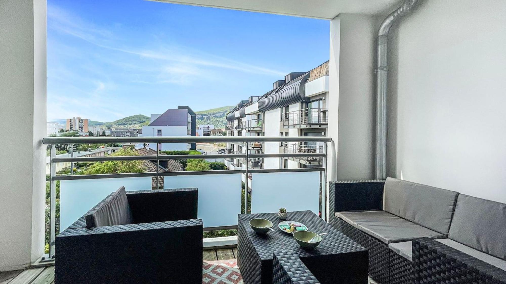 Homey Chloe - New - Parking Gratuit - Balcon Prive - Proche Geneve 안마스 외부 사진
