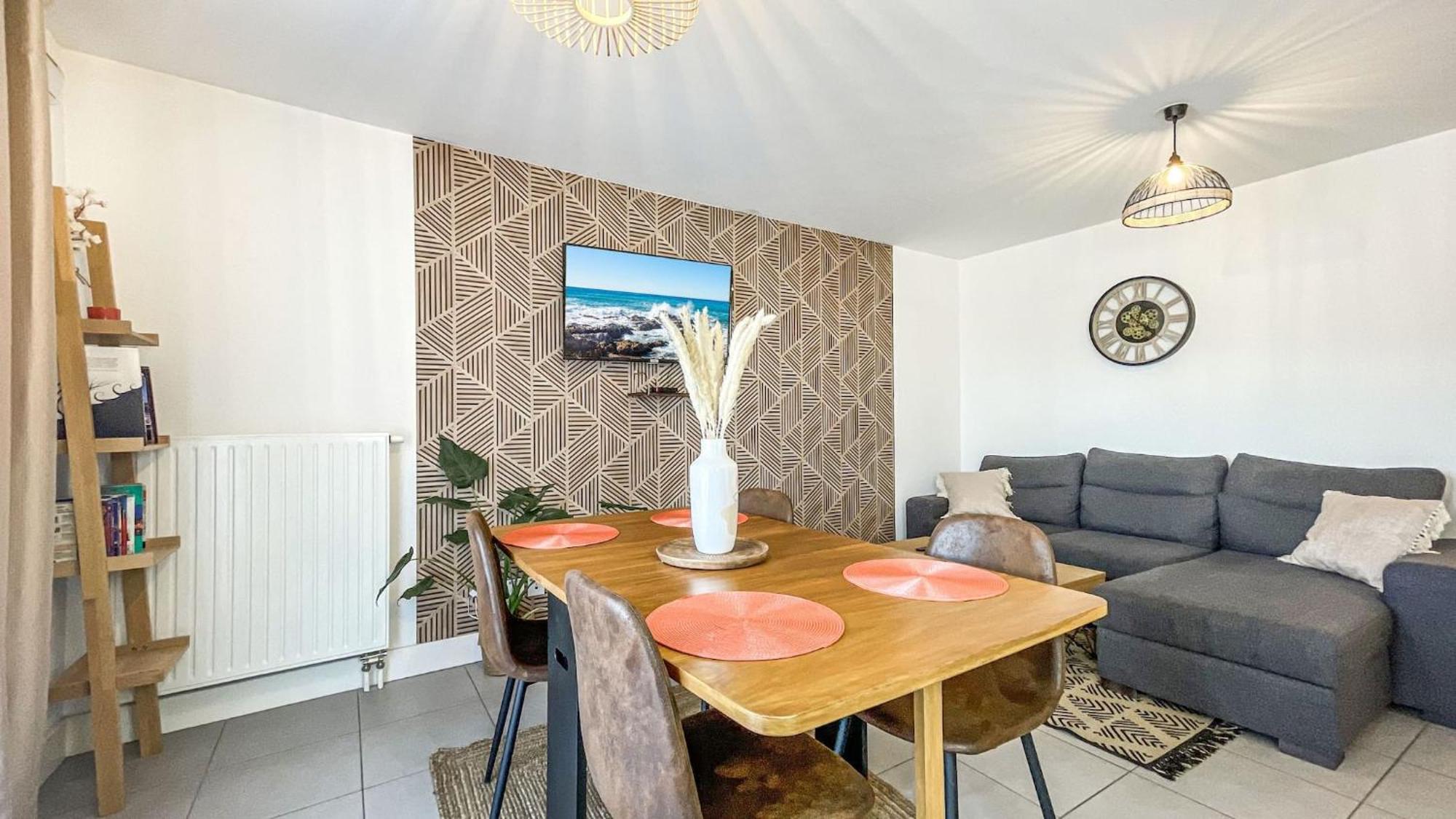 Homey Chloe - New - Parking Gratuit - Balcon Prive - Proche Geneve 안마스 외부 사진